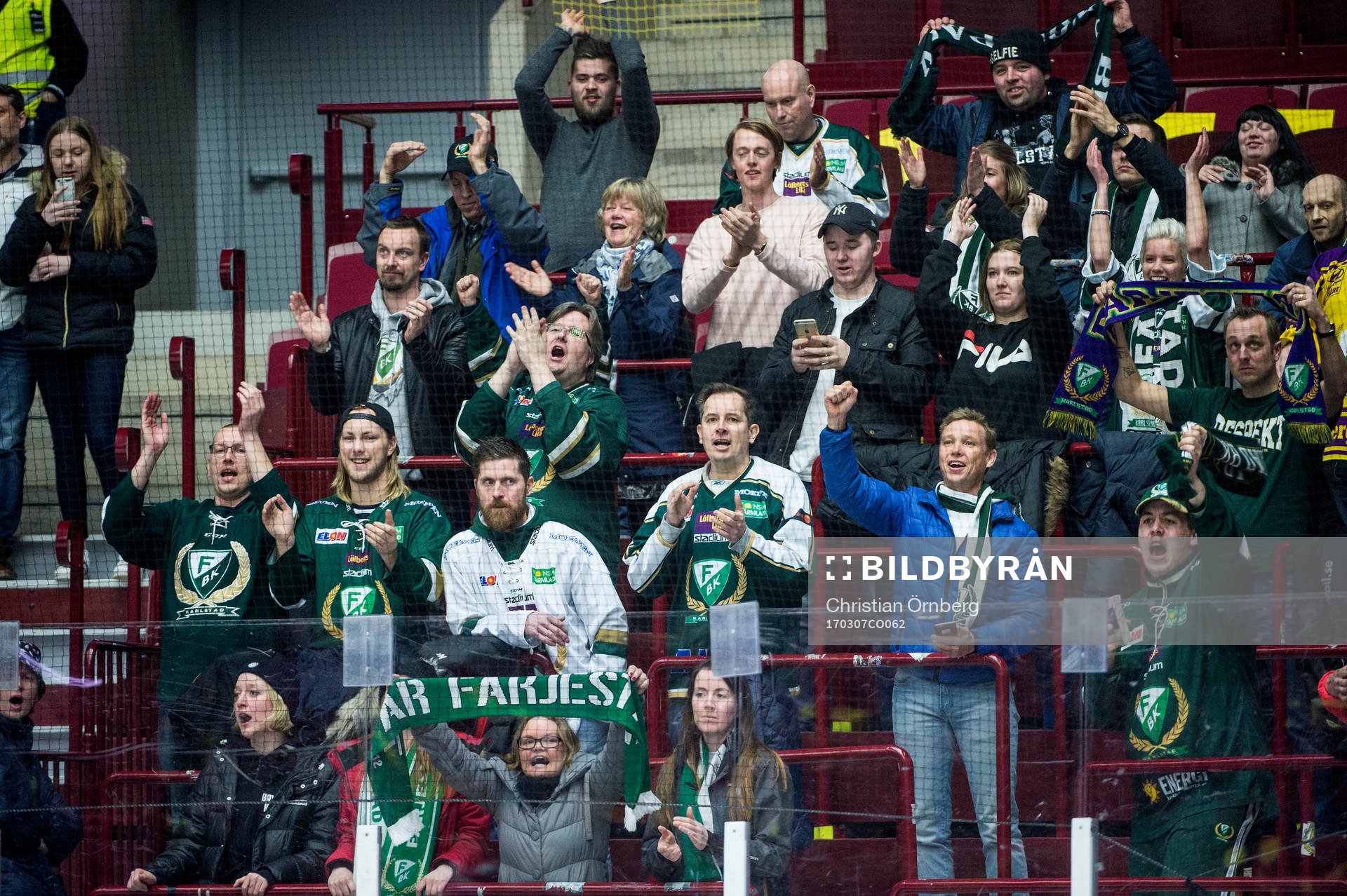 Färjestads supportar jublar