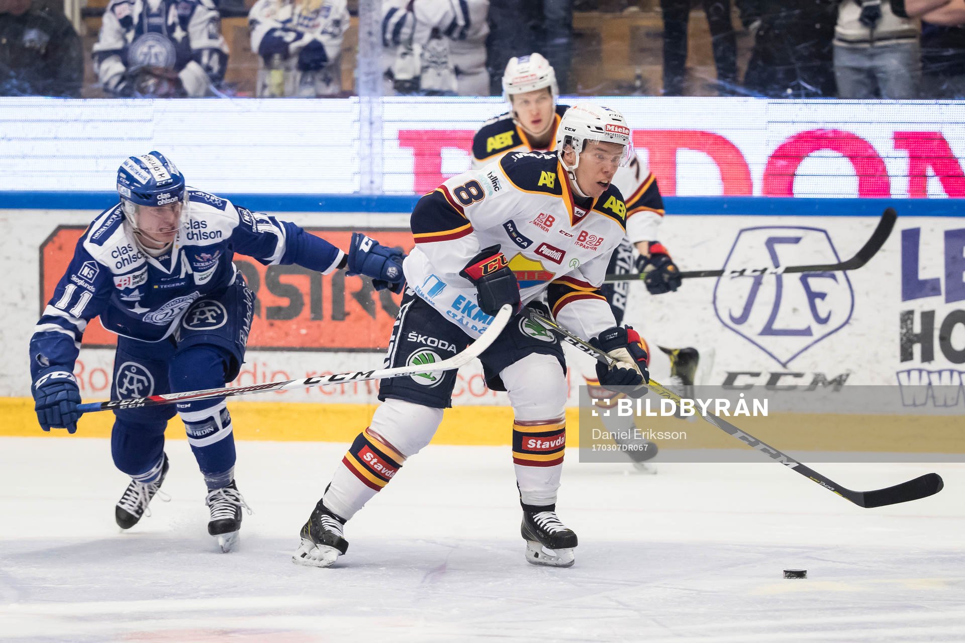 Leksands Martin Karlsson och Djurgårdens Ville Varakas i