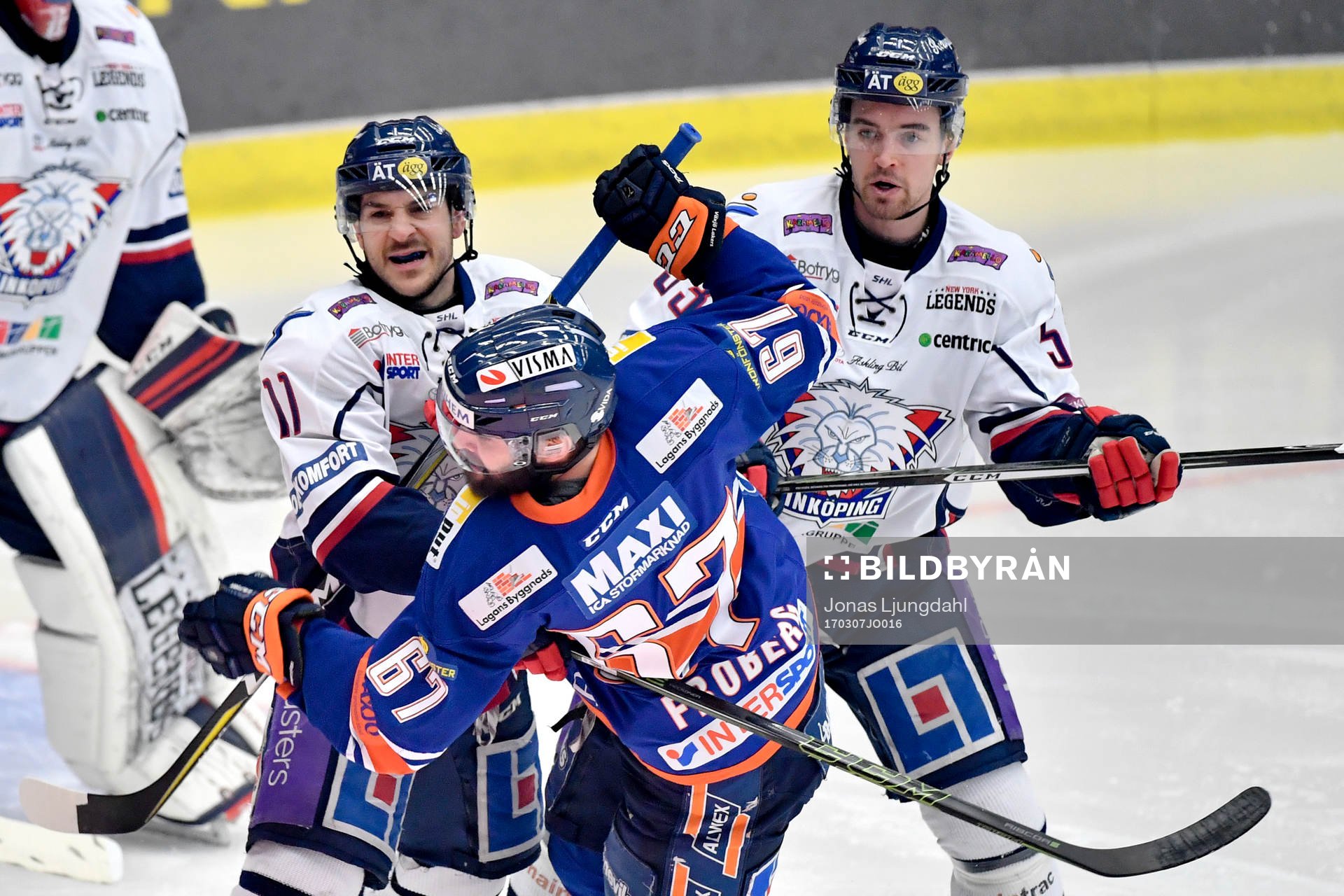 Linköpings Garret Roe och Eddie Larsson och Växjös Linus