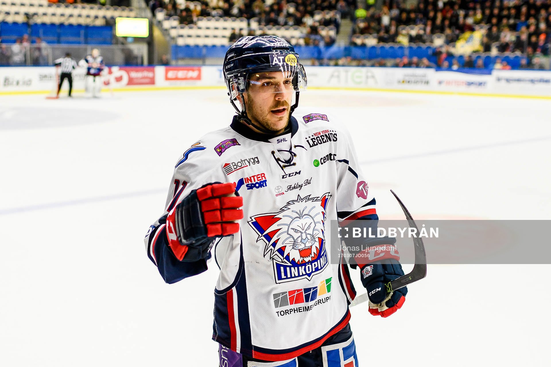 Linköpings Garret Roe jublar