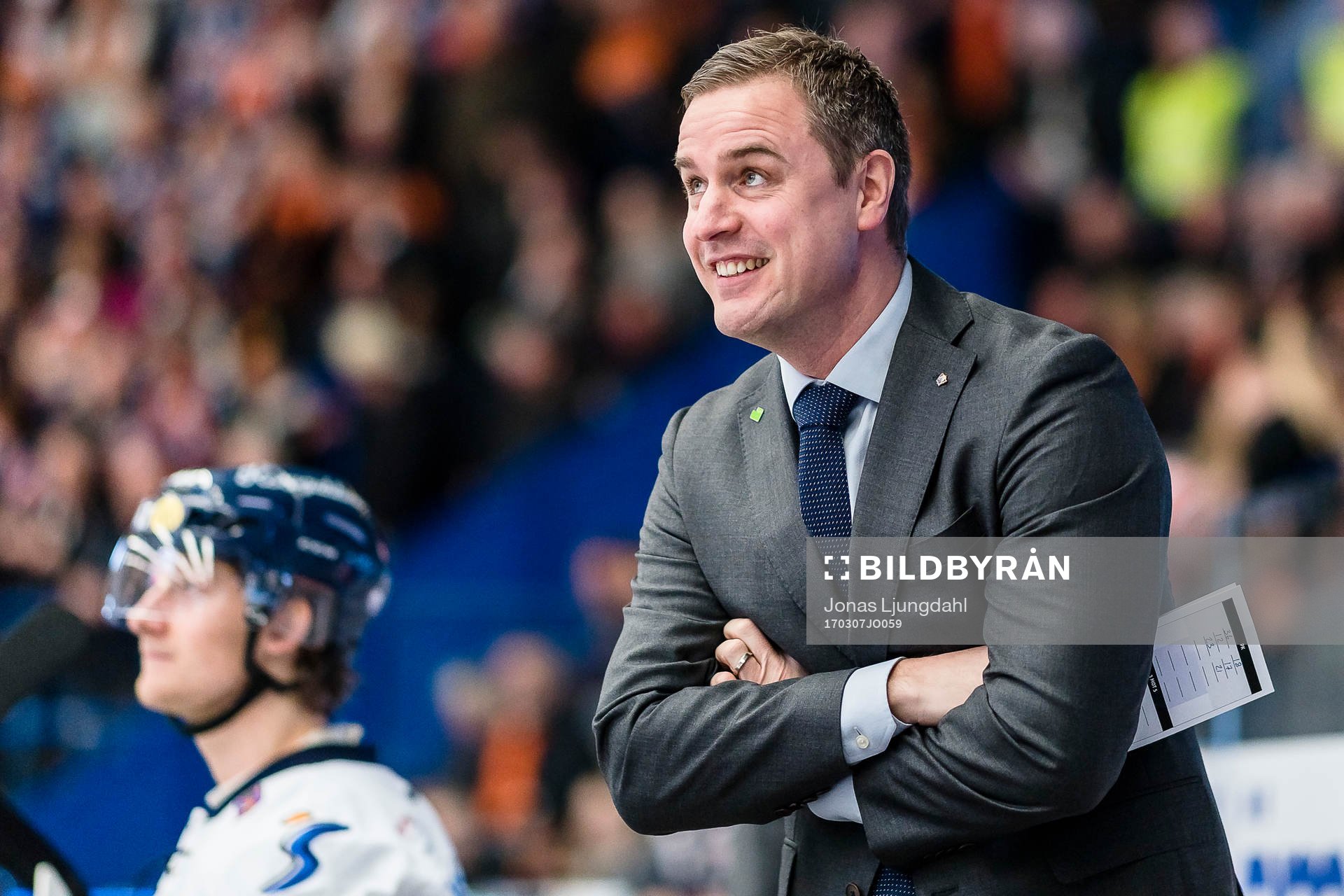 Linköpings tränare Dan Tagnes skrattar