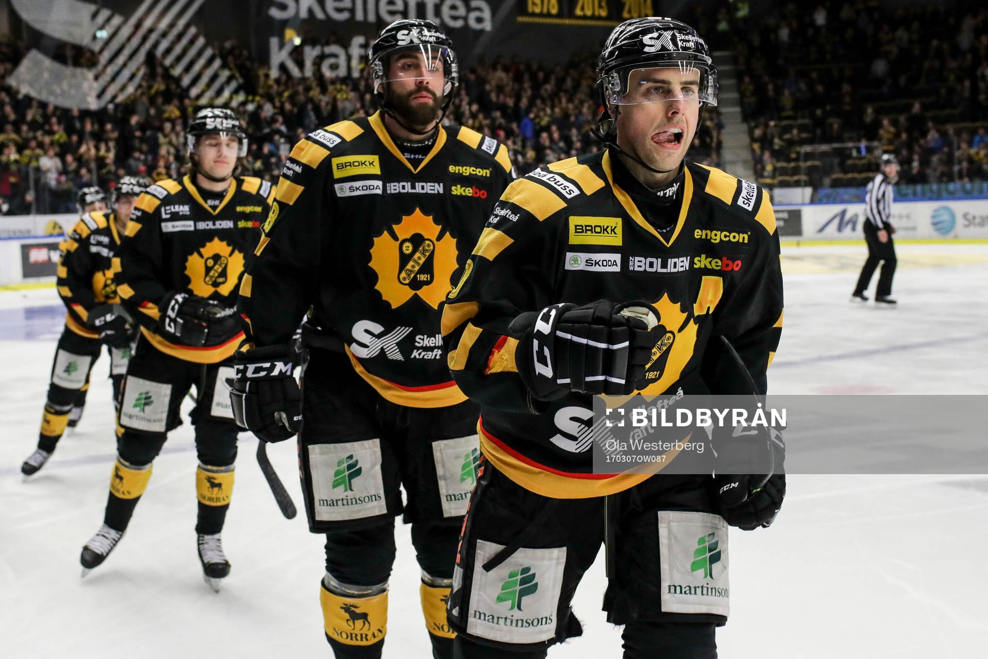 Skellefteås Joakim Lindström jublar