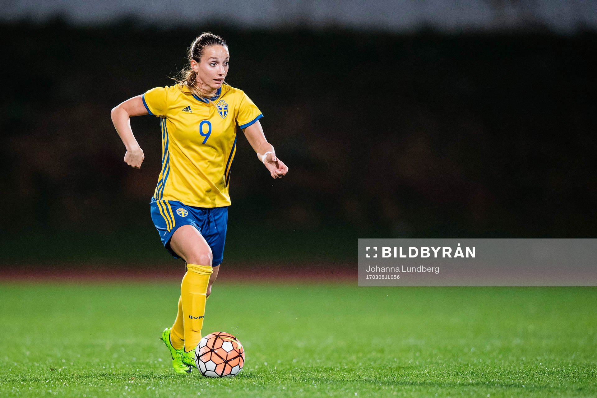 Sveriges Kosovare Asllani