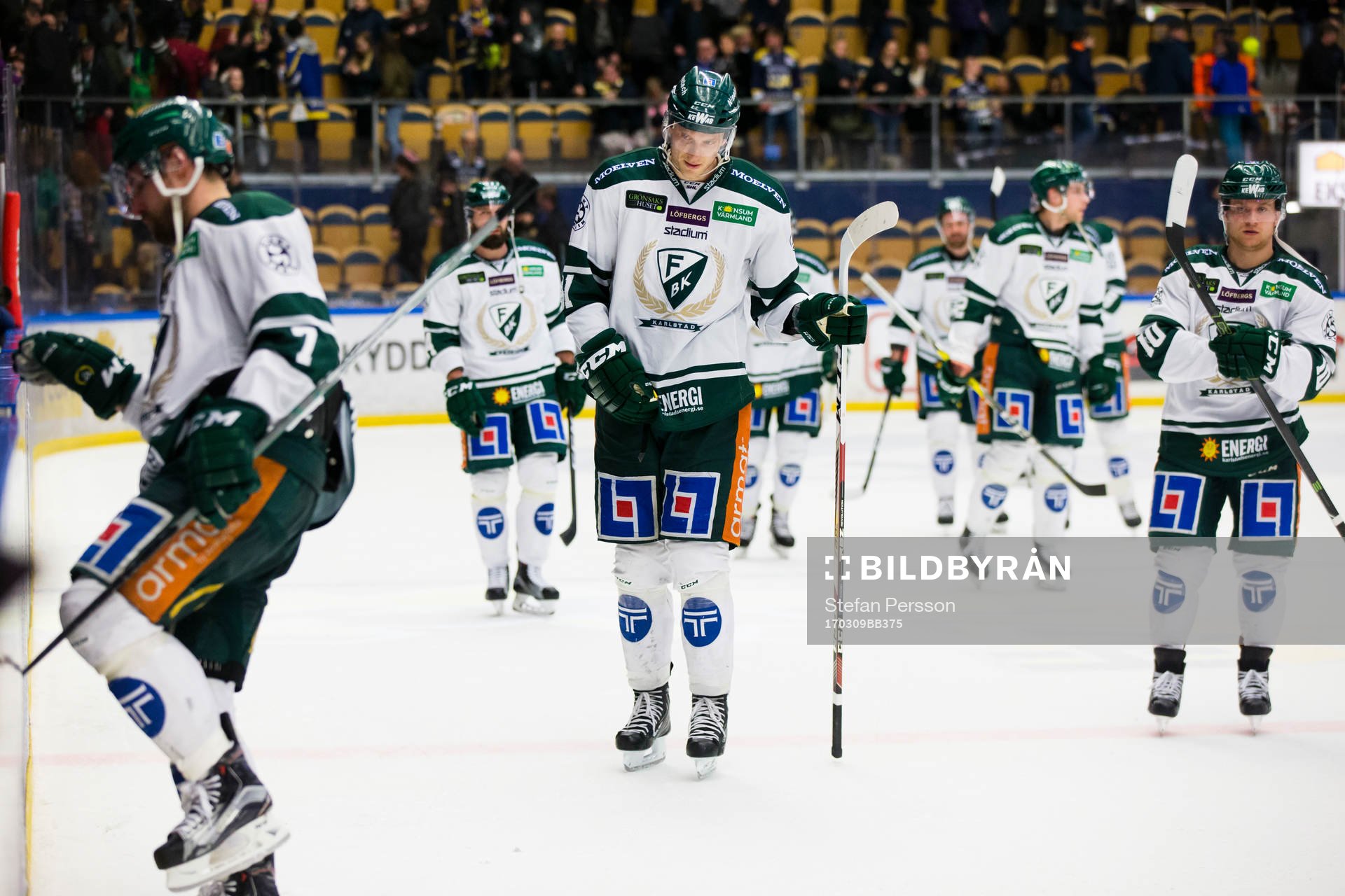 Färjestads Johan Ryno deppar när han lämnar isen
