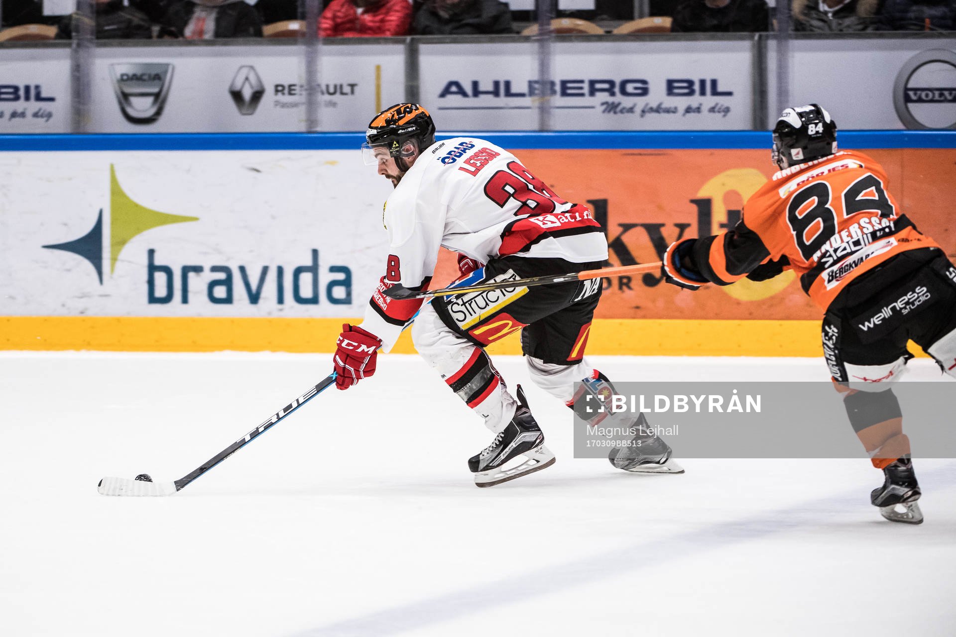 Örebros Lucas Lessio och Karlskronas Jimmy Andersson