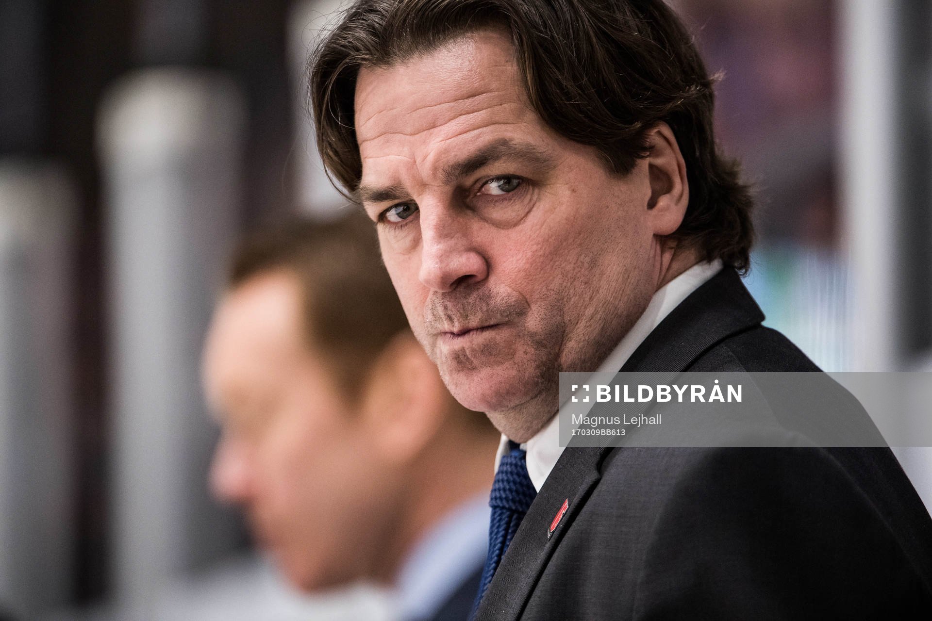 Örebros assiterande tränare Petri Liimatainen deppar