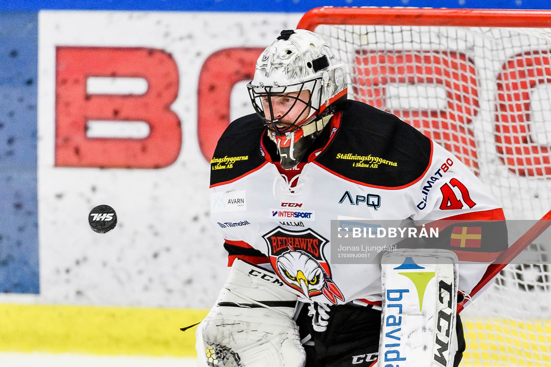 Malmö Redhawks målvakt Cristopher Nihlstorp fokuserar på