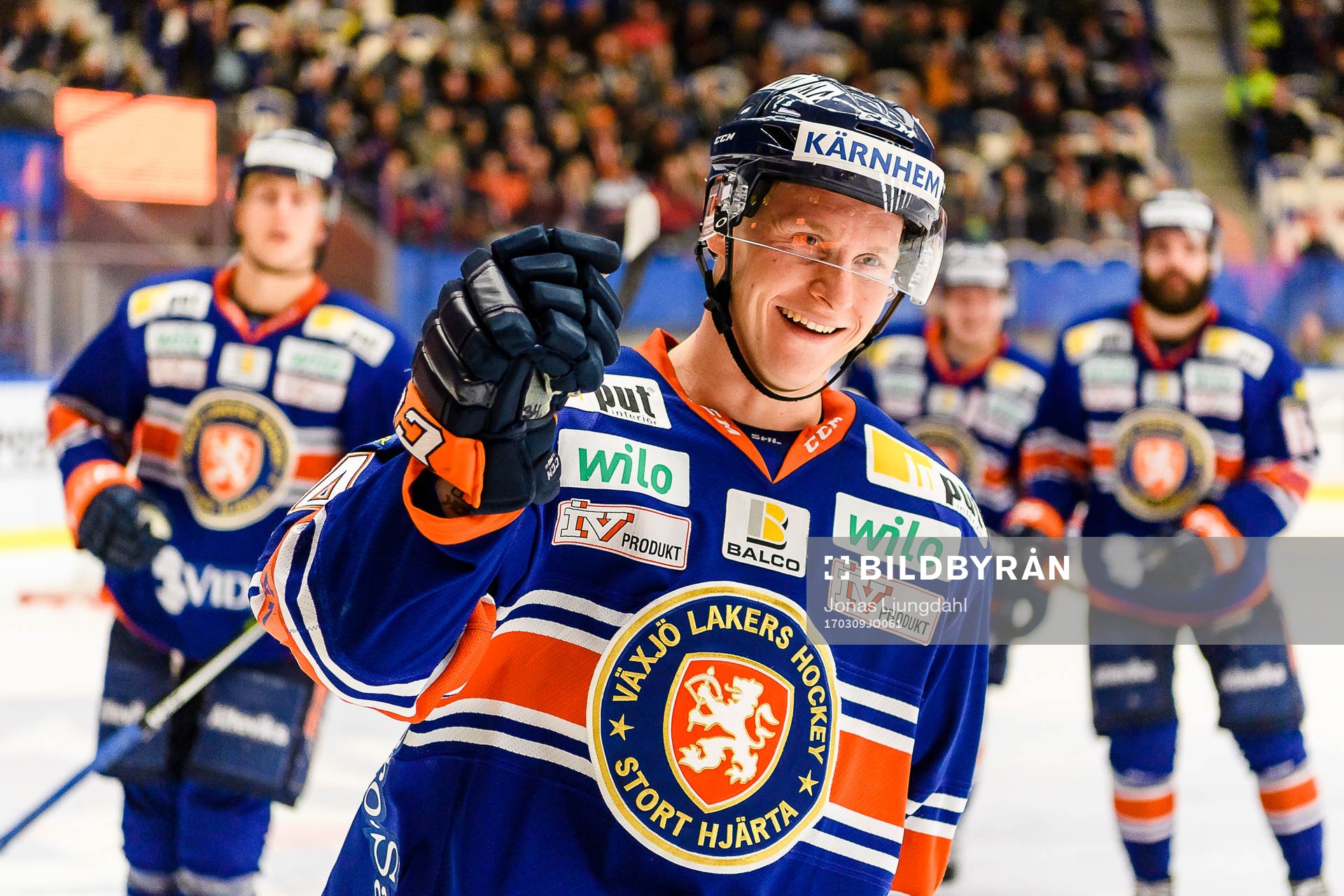 Växjös Olli Palola jublar