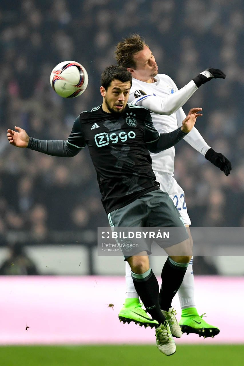 Ajaxs Amin Younes och FC Köpenhamns Peter Ankersen