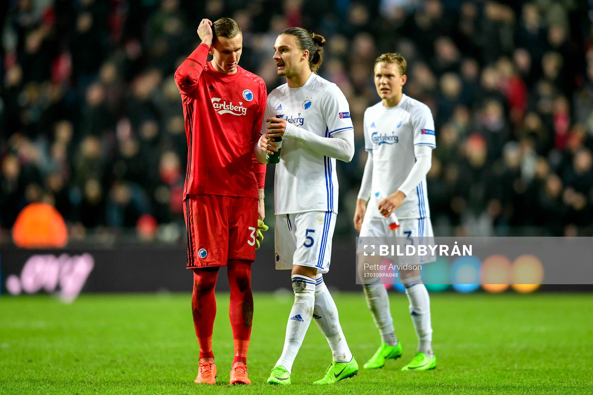 FC Köpenhamns målvakt Robin Olsen, Erik Johansson och