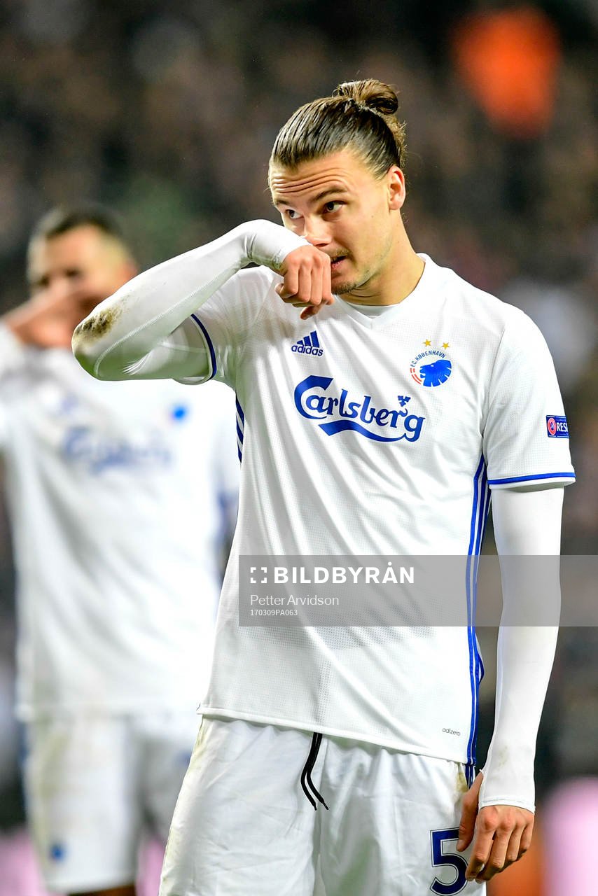 FC Köpenhamns Erik Johansson deppar