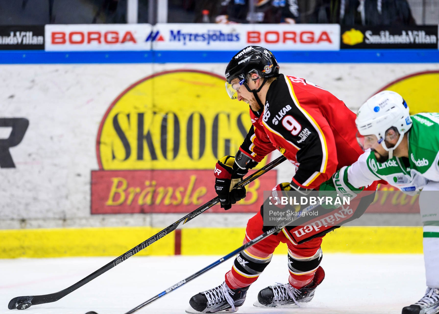 Luleås Johan Forsberg med pucken