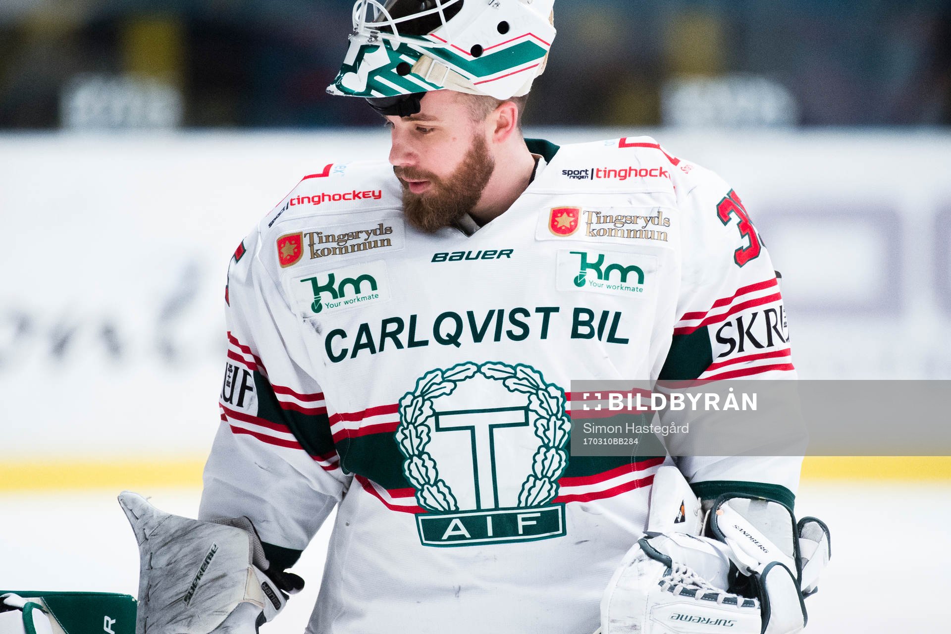 Tingsryds målvakt Tim Sandberg före en ishockeymatch i