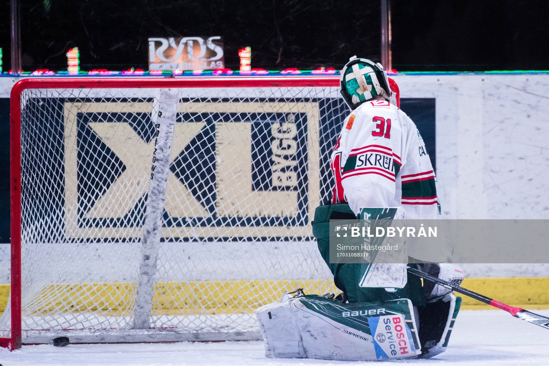 Tingsryds målvakt Niklas Rubin deppar