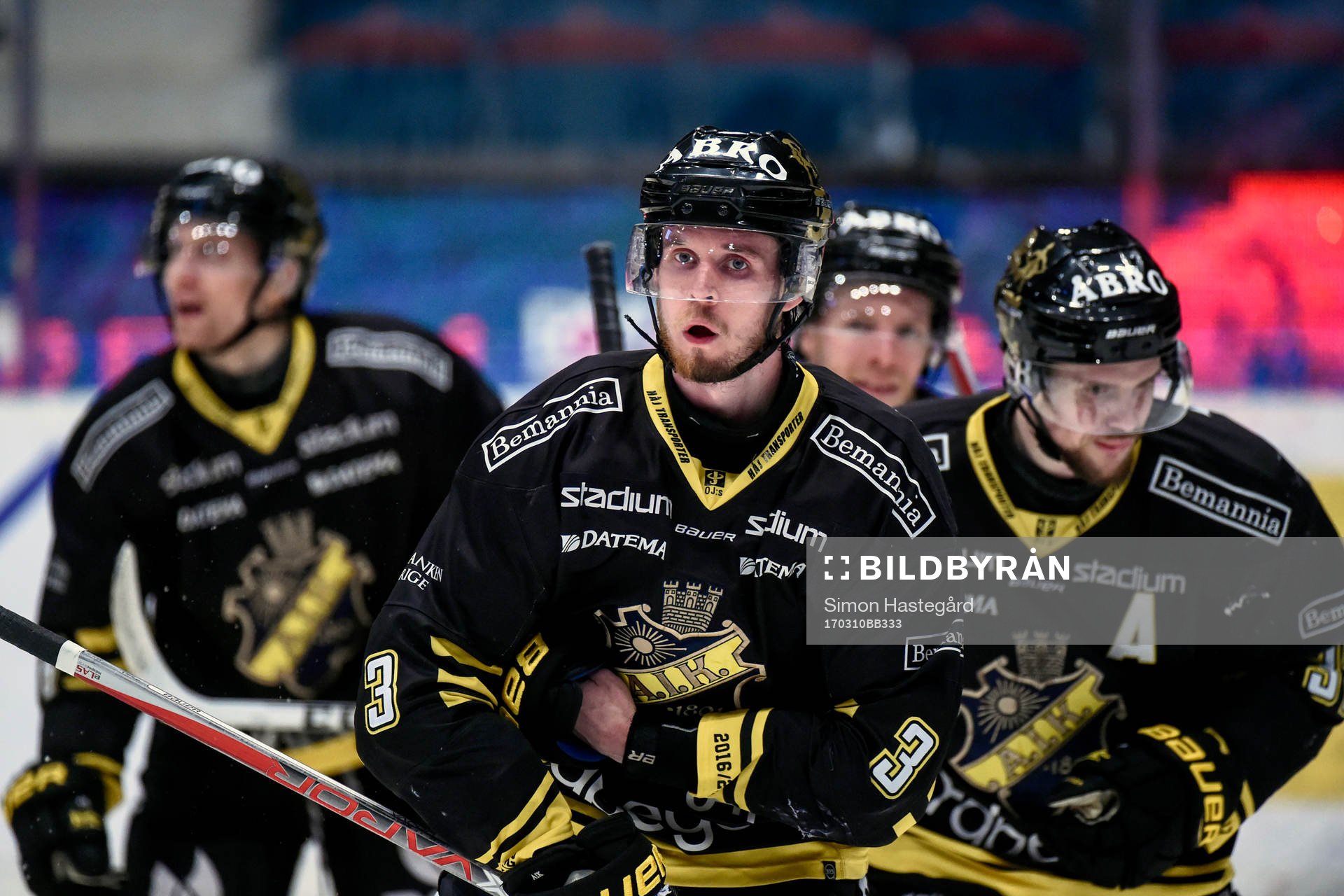 s Jens Hellgren jublar