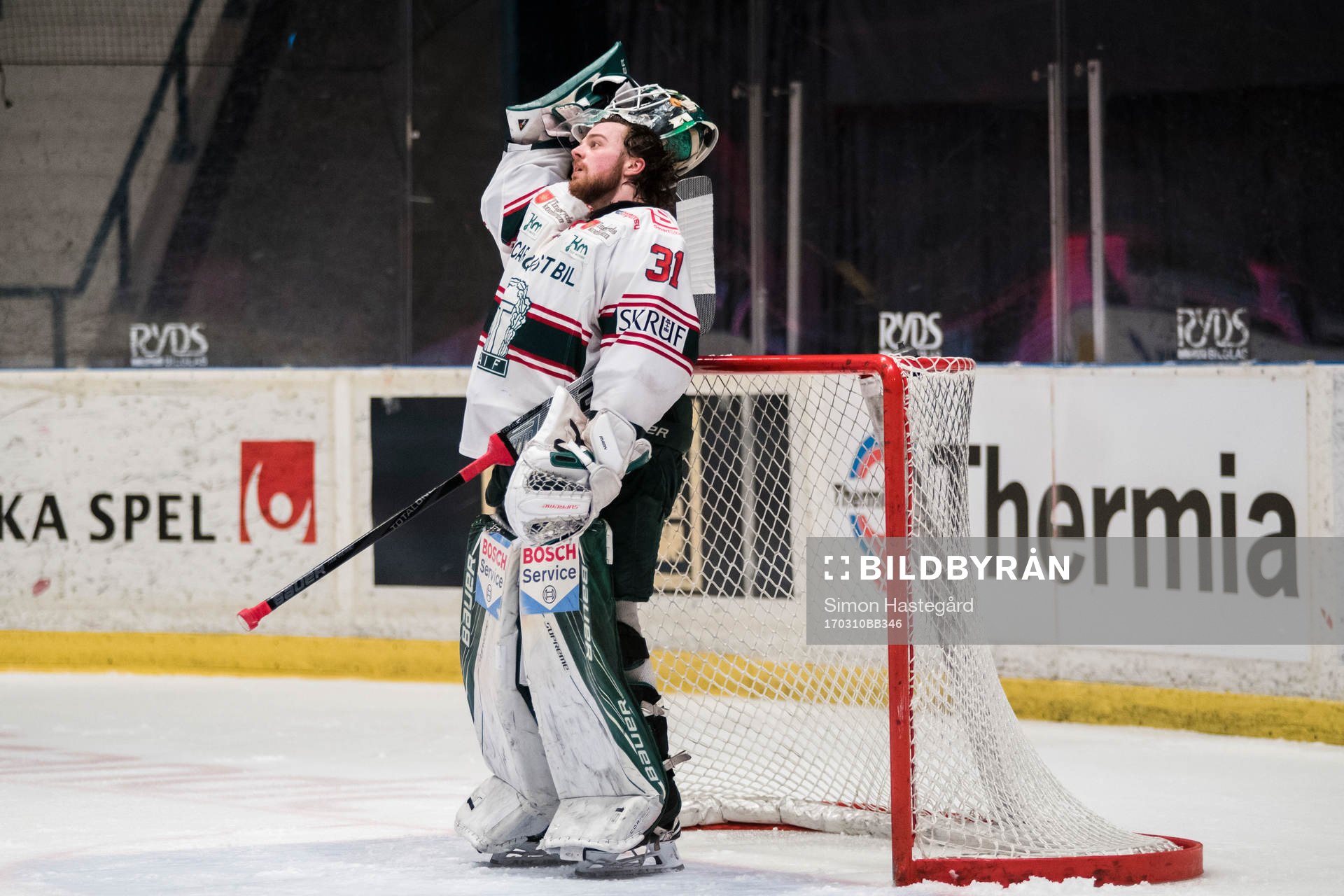 Tingsryds målvakt Niklas Rubin deppar