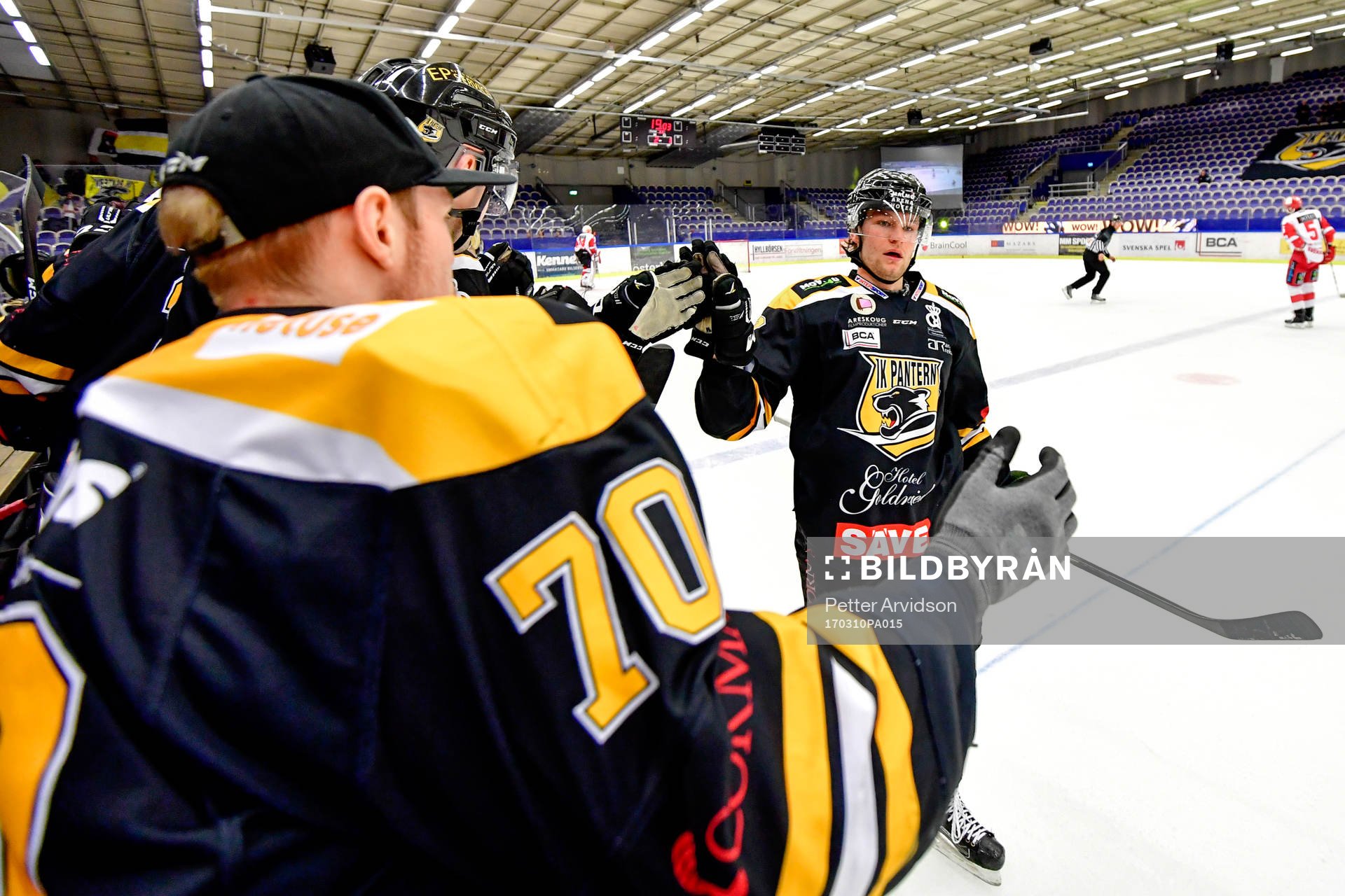 Panterns Robin Dahse jublar