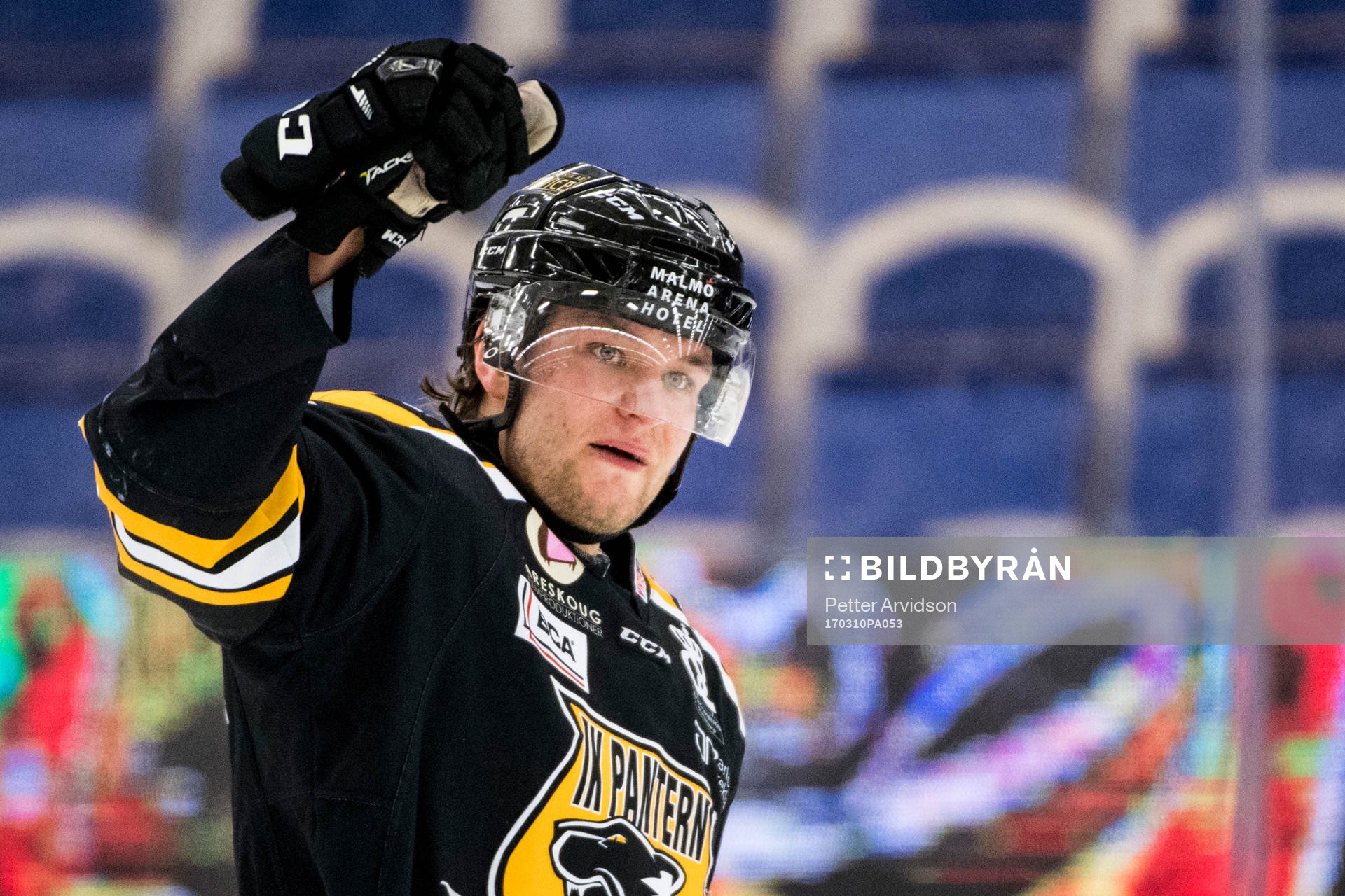 Panterns Robin Dahse jublar