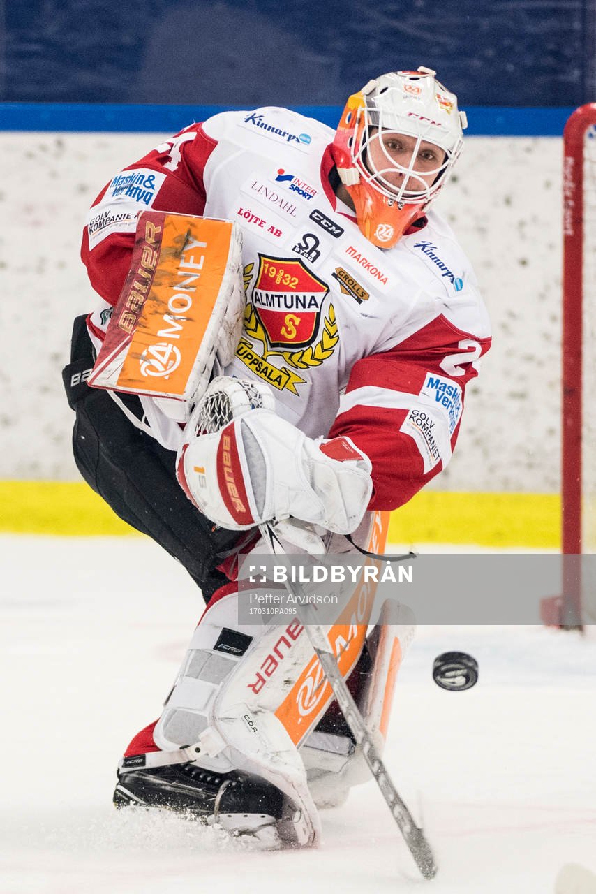 Almtunas målvakt Jonas Johansson