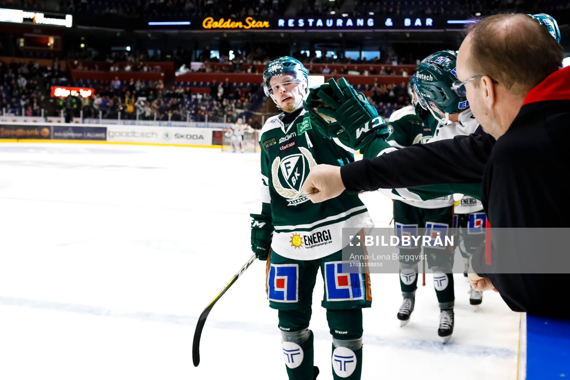 Färjestads Alexander Johansson jublar