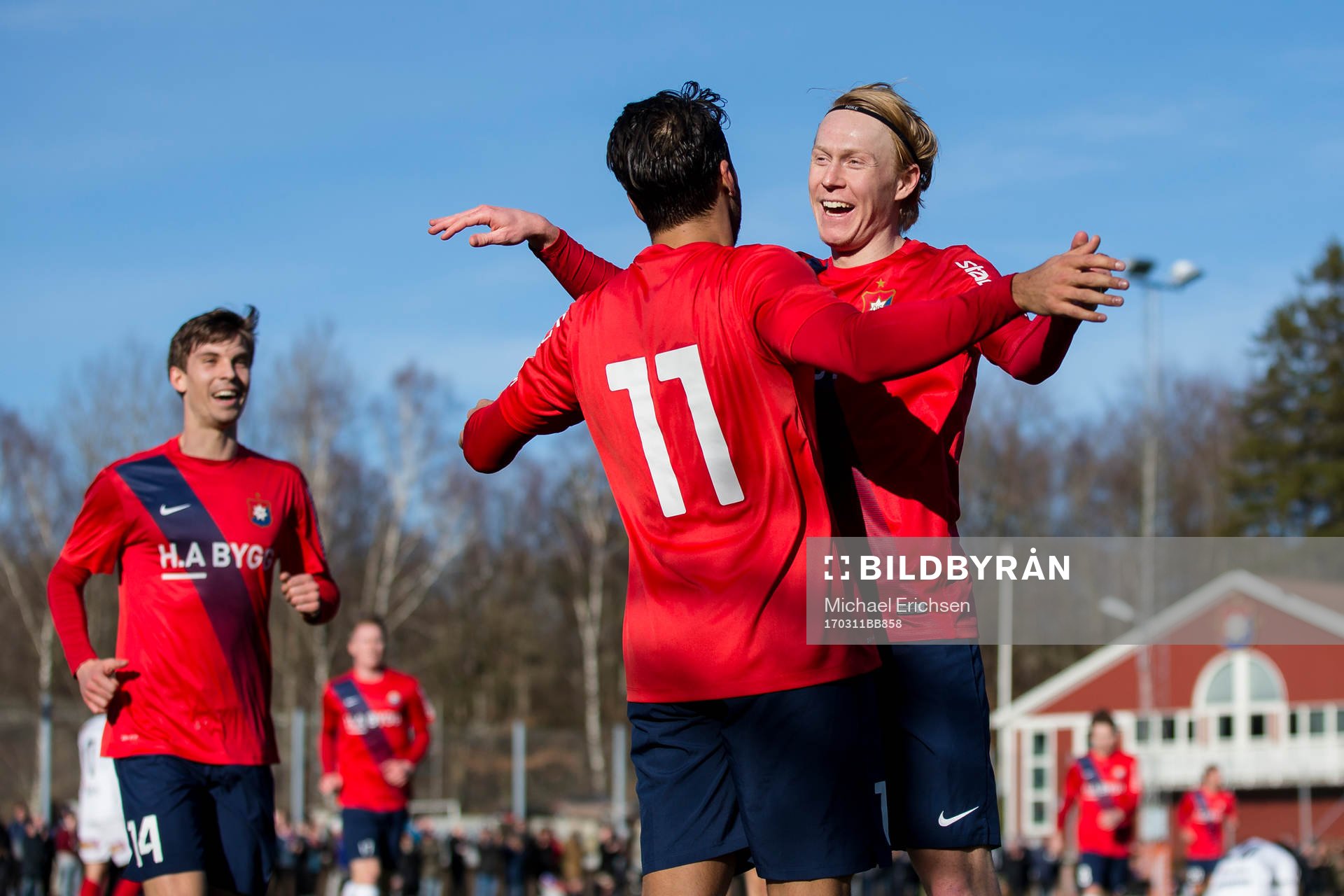 Örgrytes William Atashkadeh jublar ihop med Jacob Ericsson