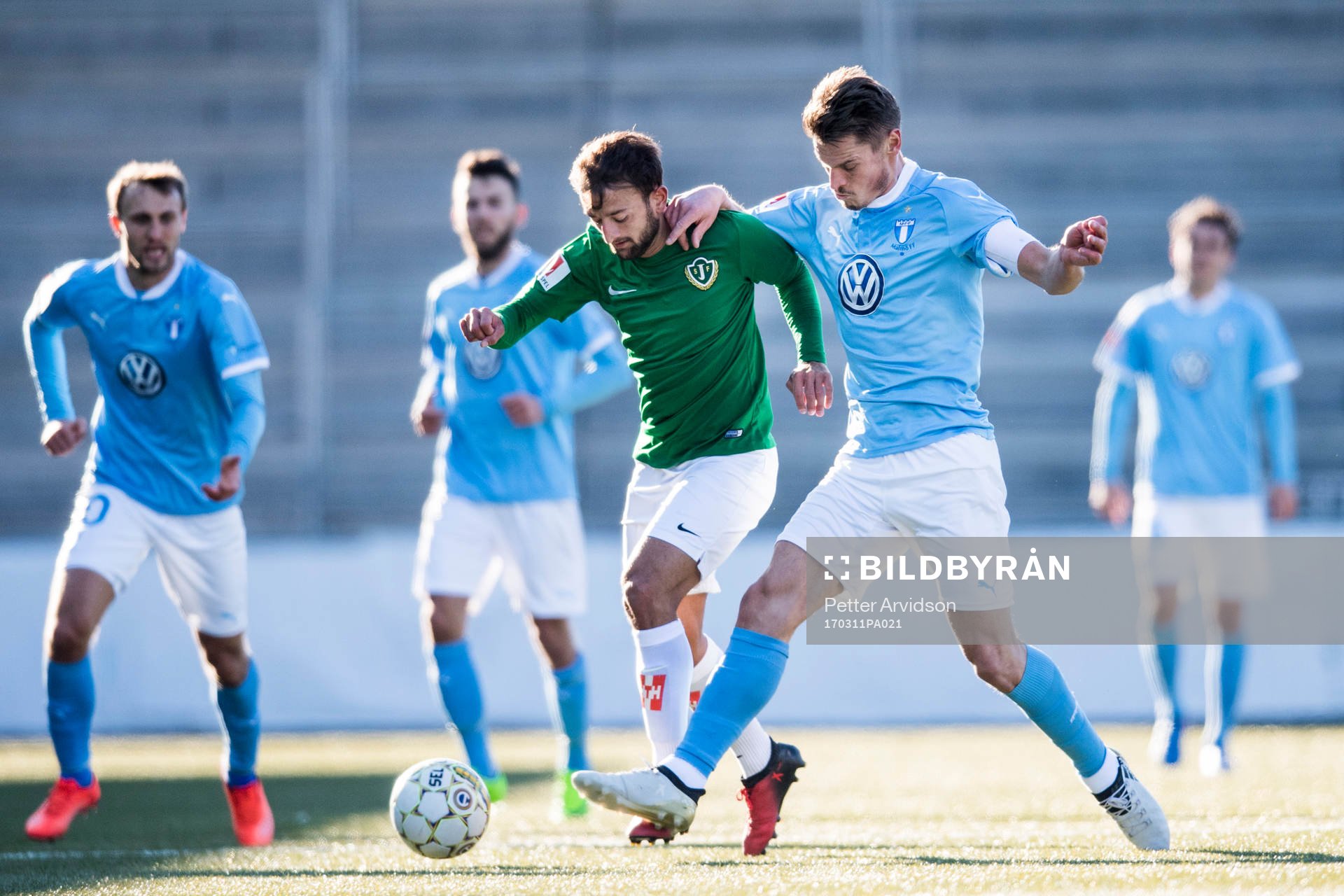 Jönköpings Robert Gojani och Malmö FFs Markus Rosenberg