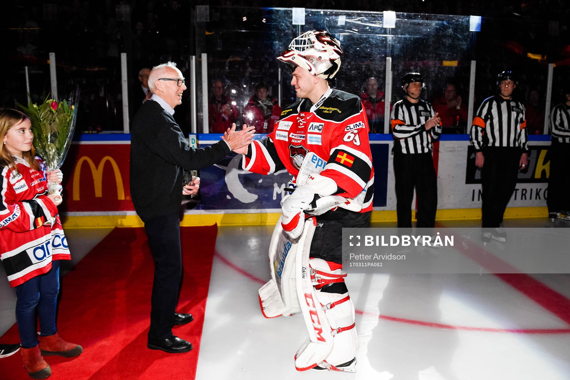 Malmö Redhawks målvakt Oscar Alsenfelt tilldelas Honken