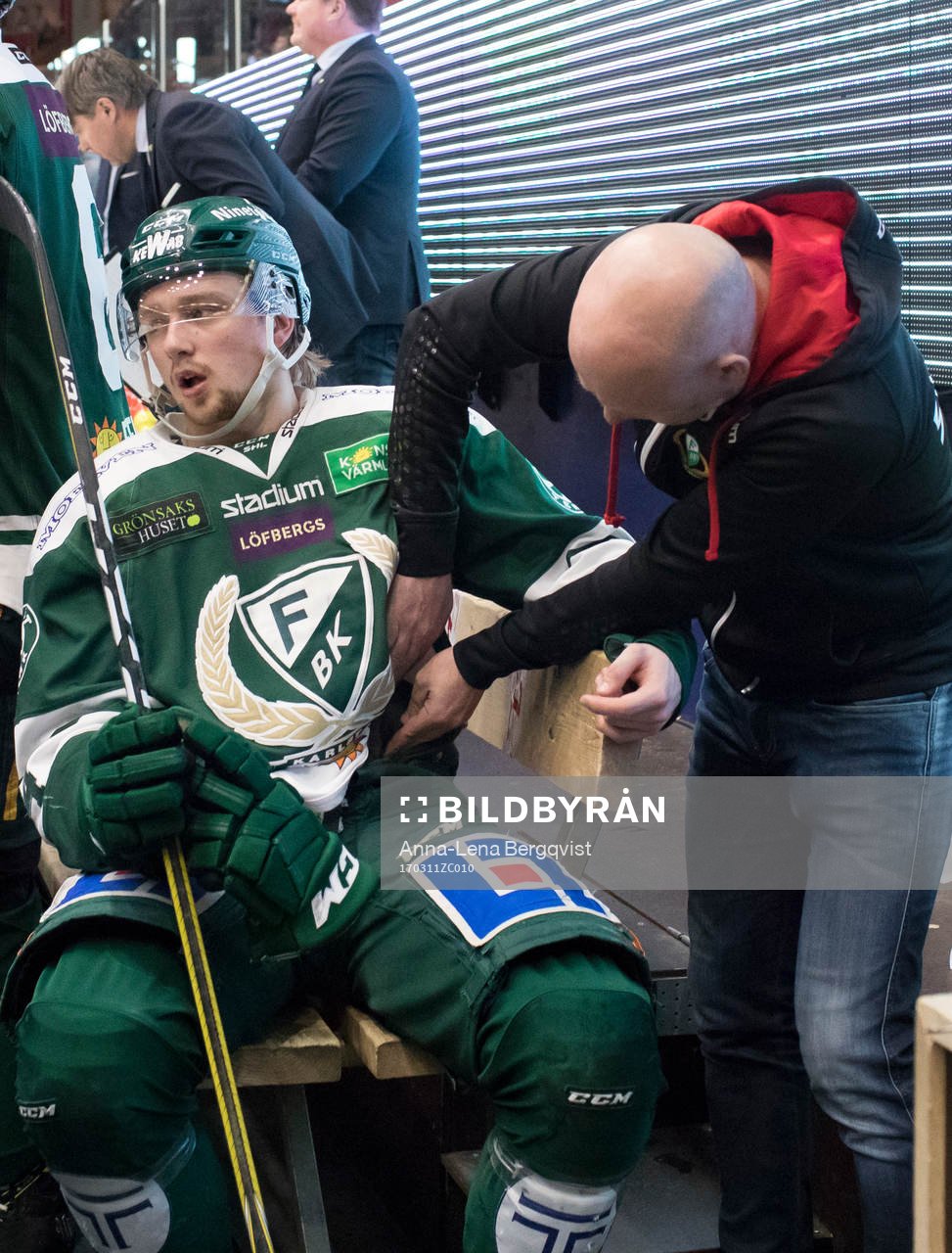 Färjestads Rasmus Asplund har ont