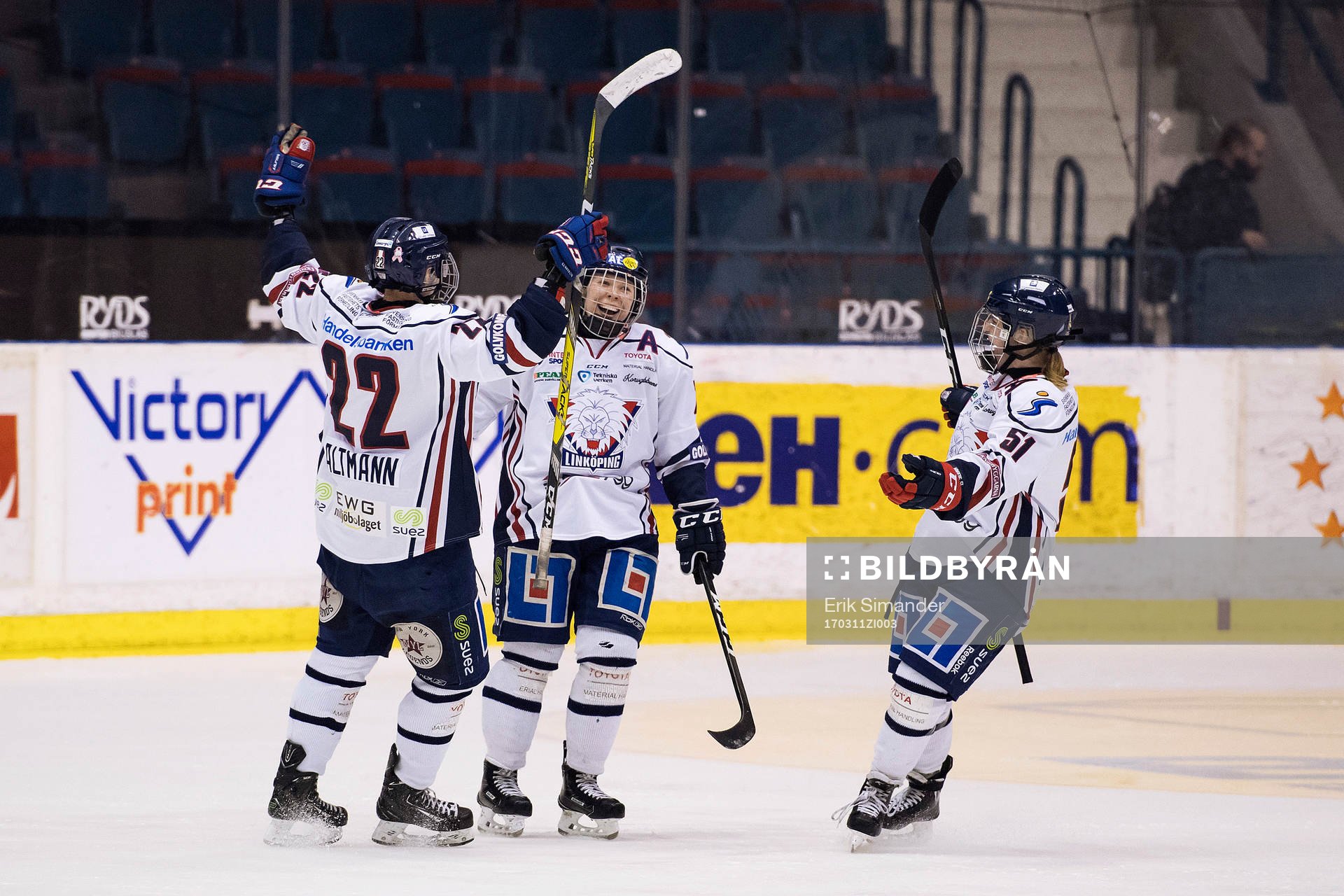 Linköpings Minnamari Tuominen jublar