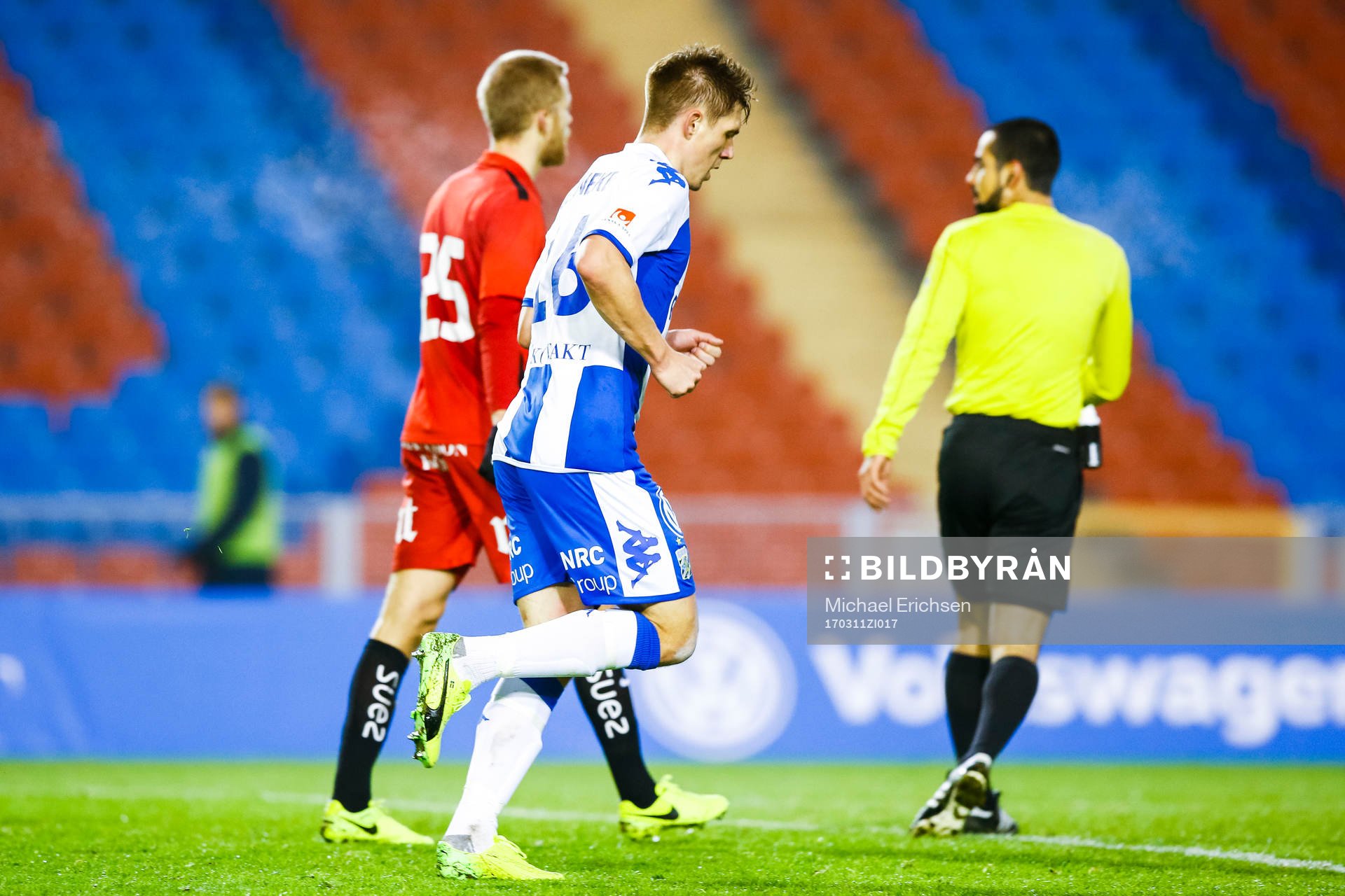 IFK Göteborgs Sebastian Eriksson jublar efter reduceringen 1-2 under kvartsfinalen i Svenska Cupen mellan IFK Göteborg och Norrköping den 11 mars 2017 i Göteborg.