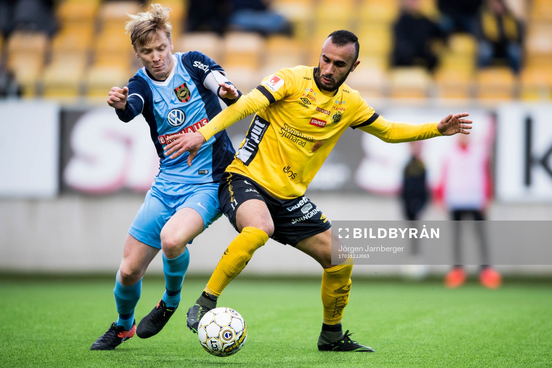 Elfsborgs Issam Jebali och Brommapojkarnas Gustav Sandberg