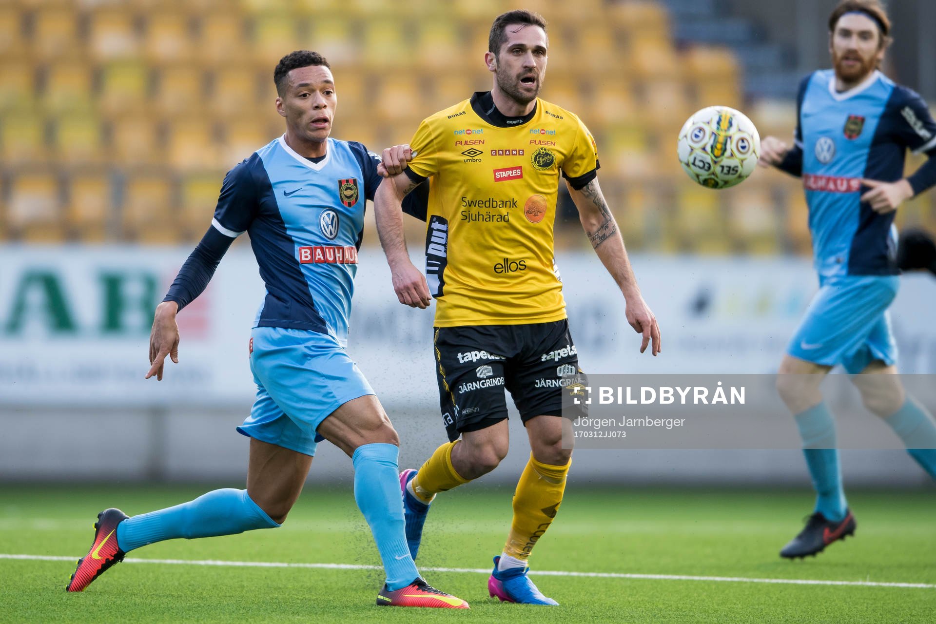 Elfsborgs Emir Bajrami och Brommapojkarnas Kevin Kabran