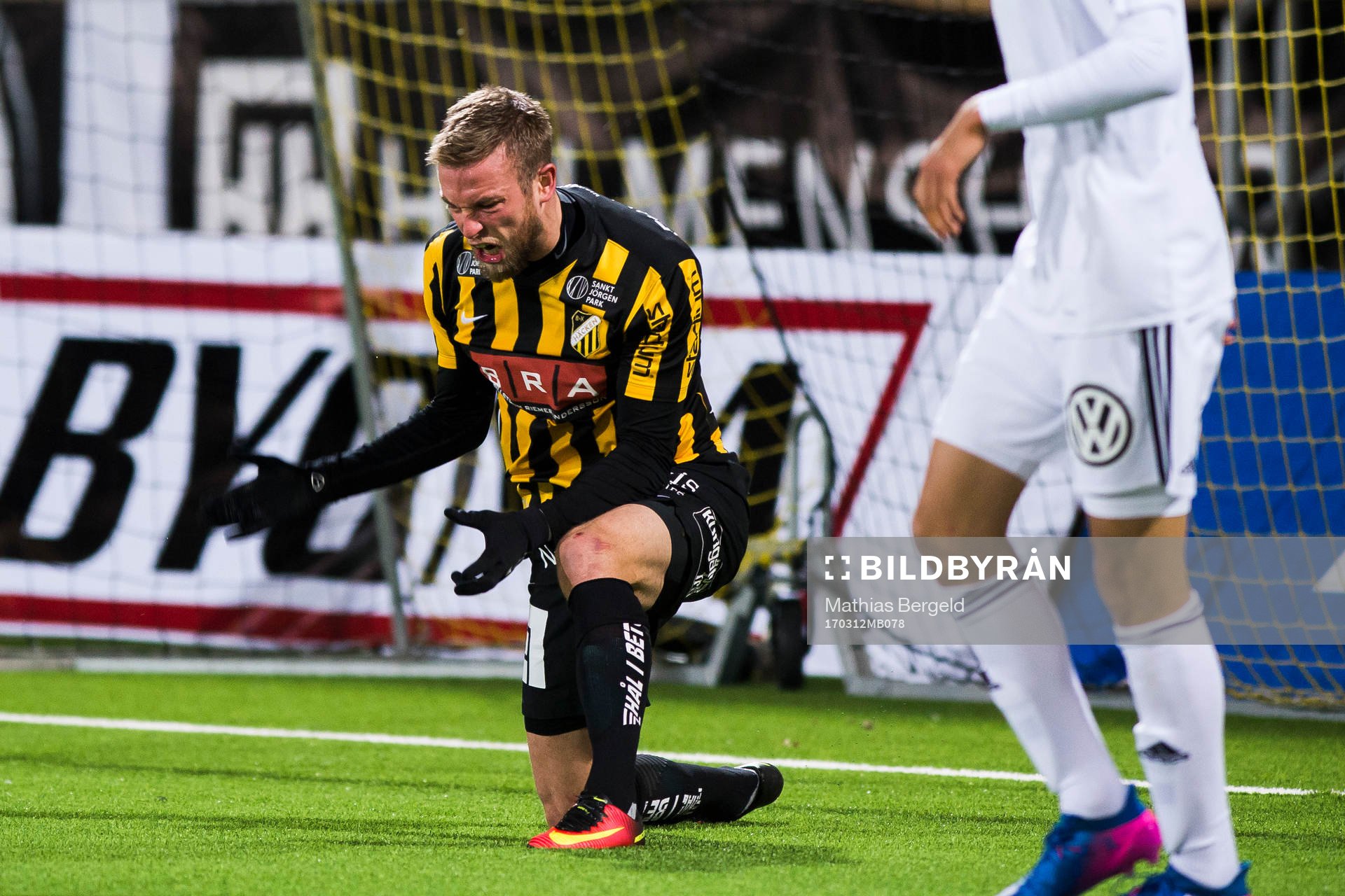 Häckens Alexander Faltsetas reagerar