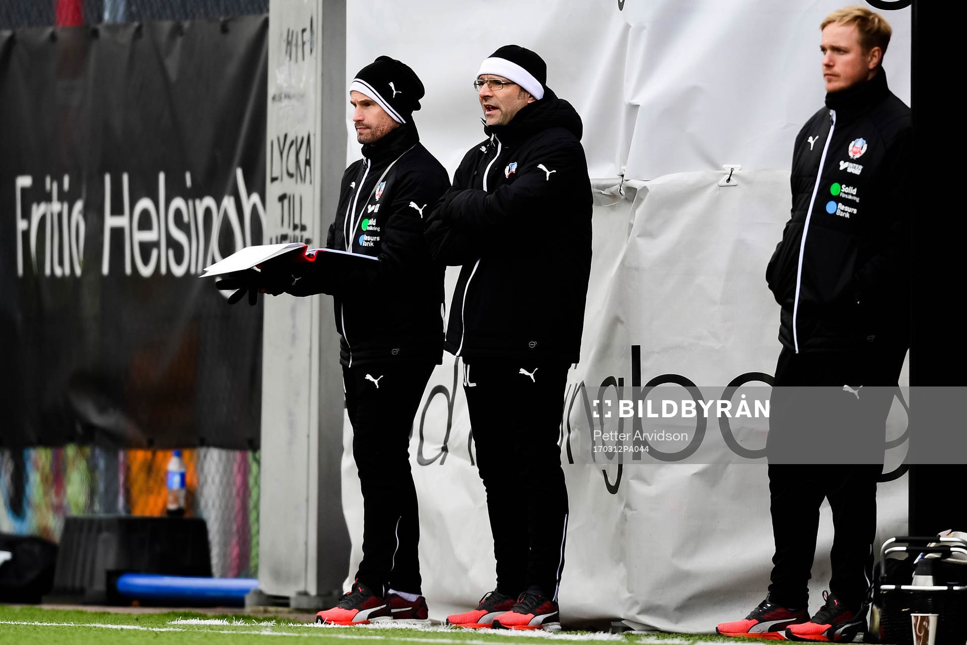 Ttränare Per-Ola Ljung  med assisterande tränare Jonas