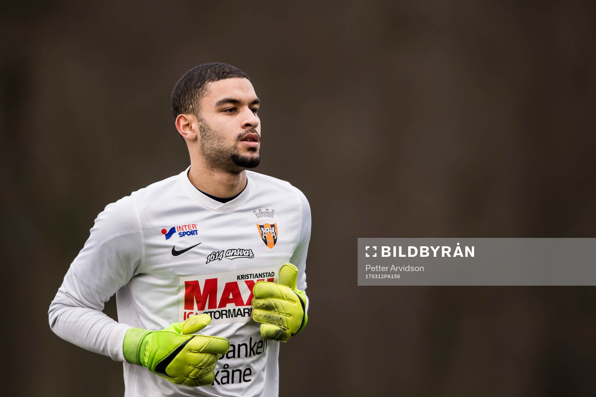 Kristianstads målvakt Sixten Mohlin under en träningsmatch i fotboll mellan Helsingborg och Kristianstad den 12 mars 2017 i Helsingborg.