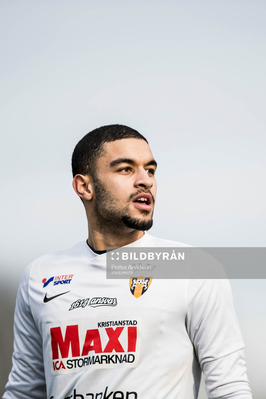 Kristianstads målvakt Sixten Mohlin under en träningsmatch i fotboll mellan Helsingborg och Kristianstad den 12 mars 2017 i Helsingborg.