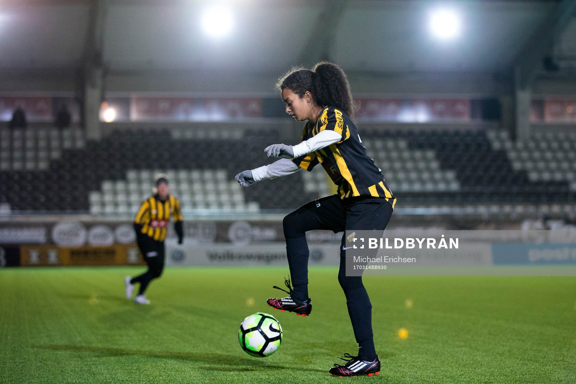Häckens Natalie Aray