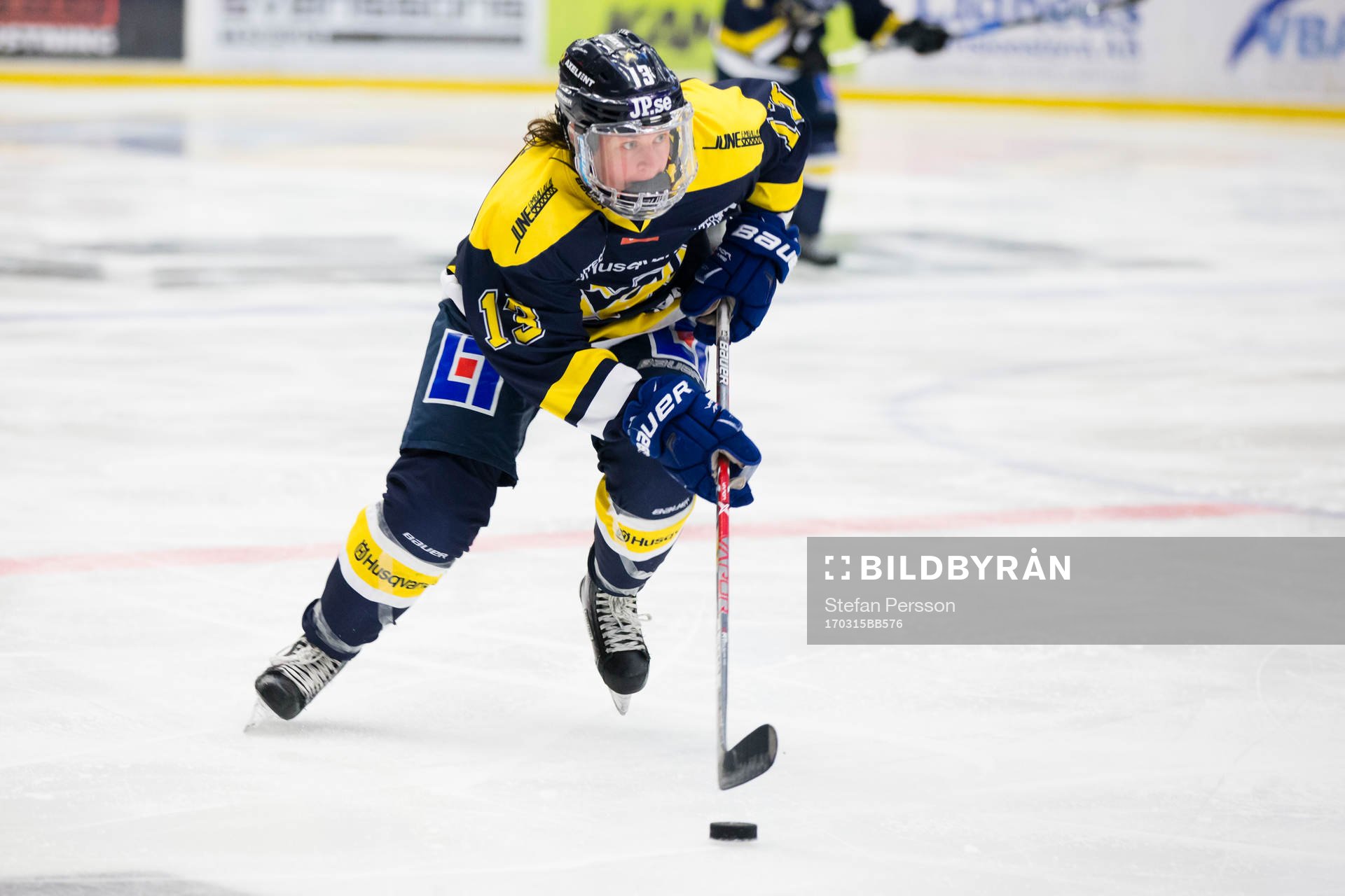 s Riikka Välilä