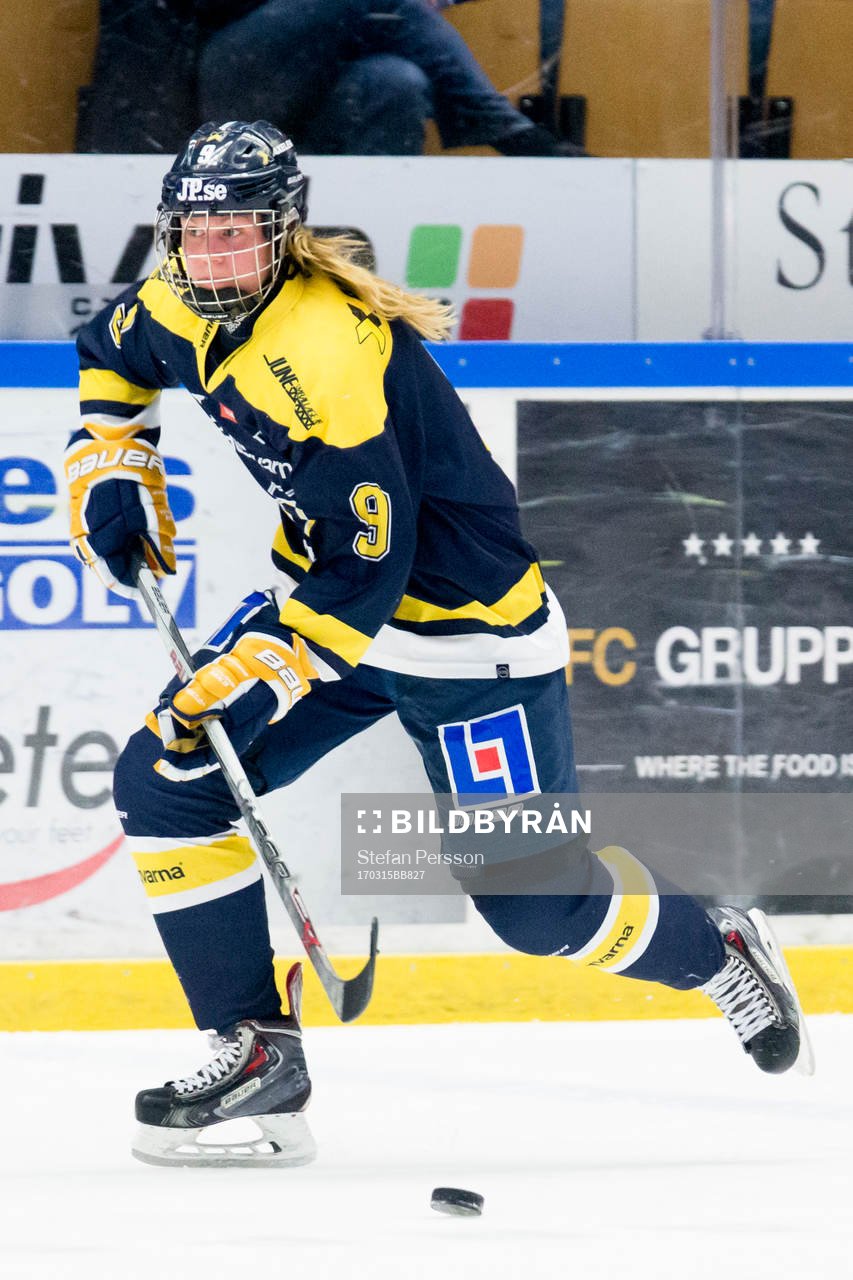 s Michelle Claesson