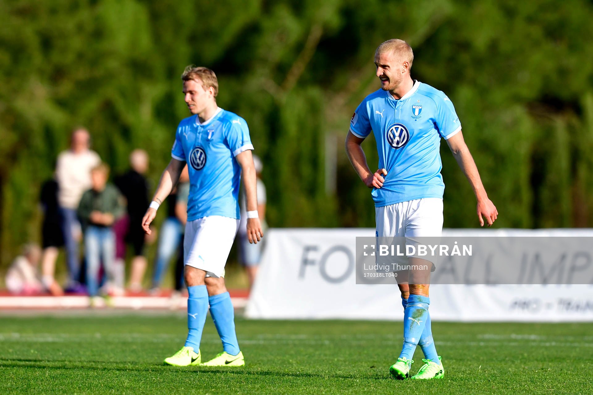 Malmö FFs Oscar Lewicki och Franz Brorsson deppar