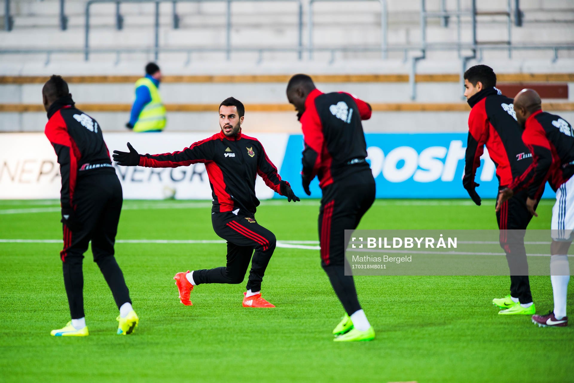 Östersunds Brwa Nouri leder uppvärmningen