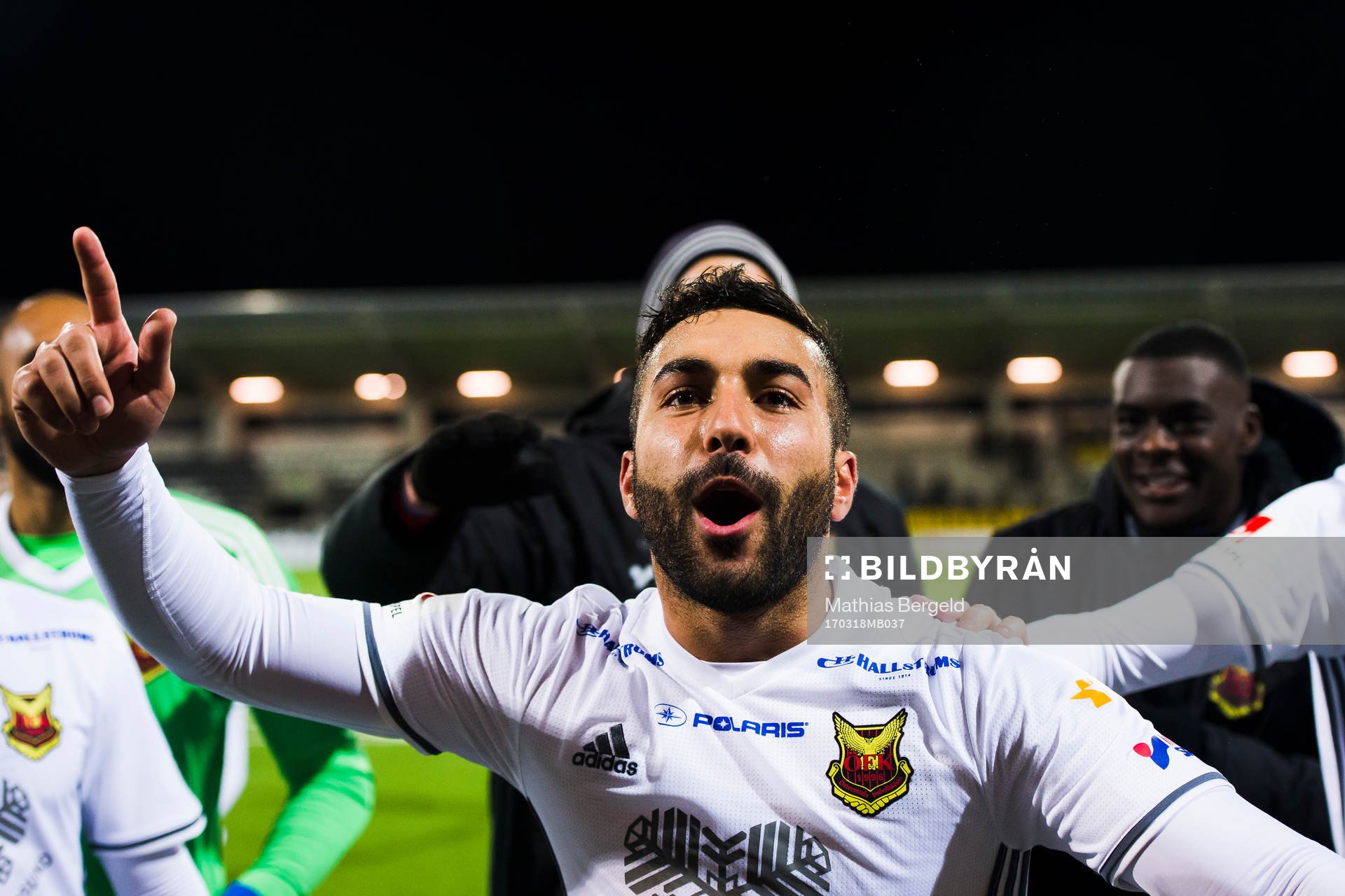 Östersunds Saman Ghoddos jublar