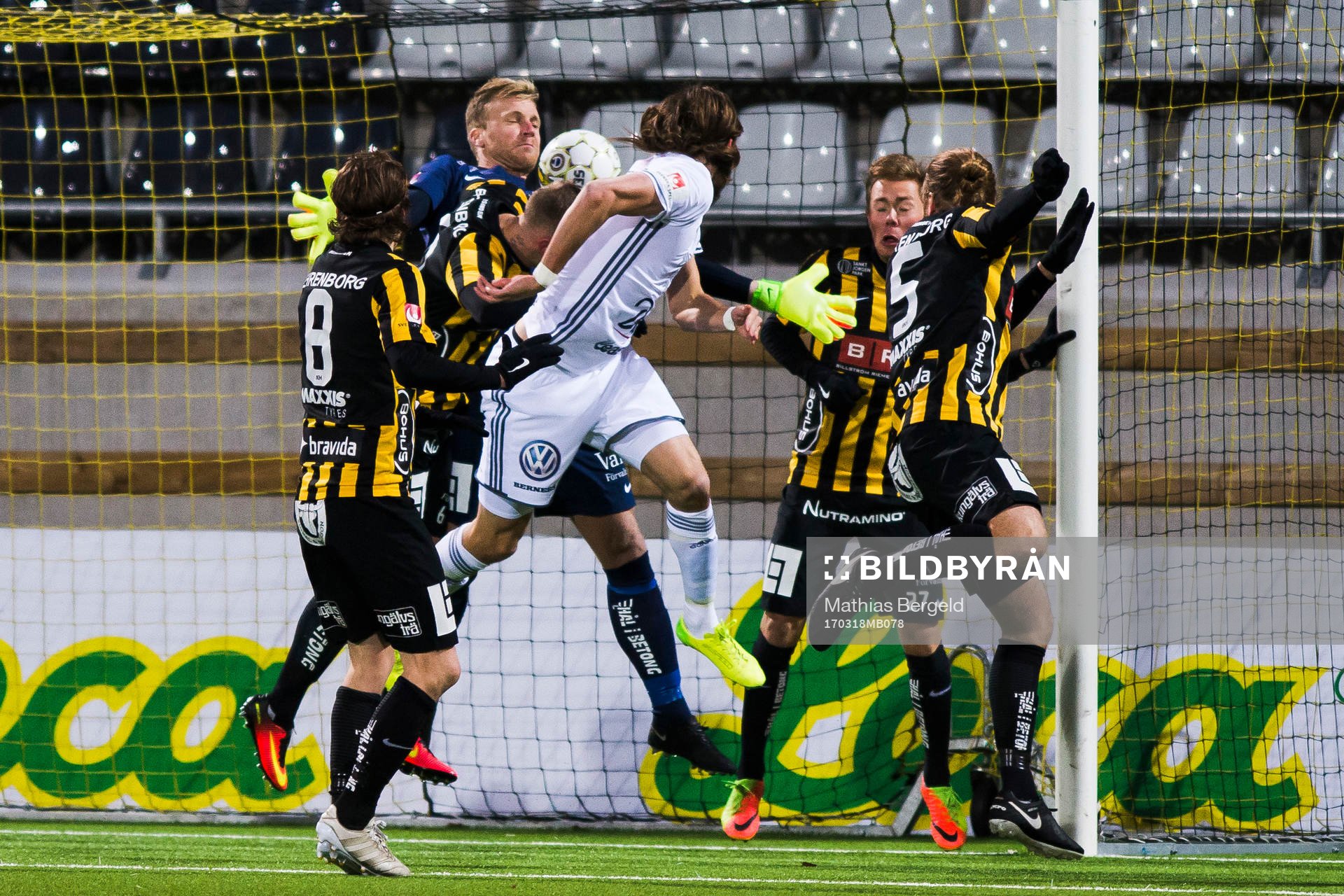 Häckens målvakt Peter Abrahamsson, Erik Friberg,
