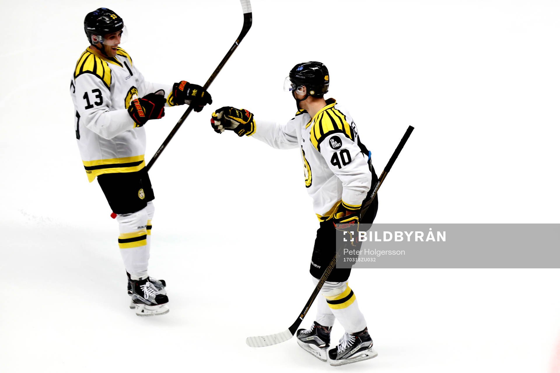 Brynäs Ryan Gunderson och Jesper Jensen jublar