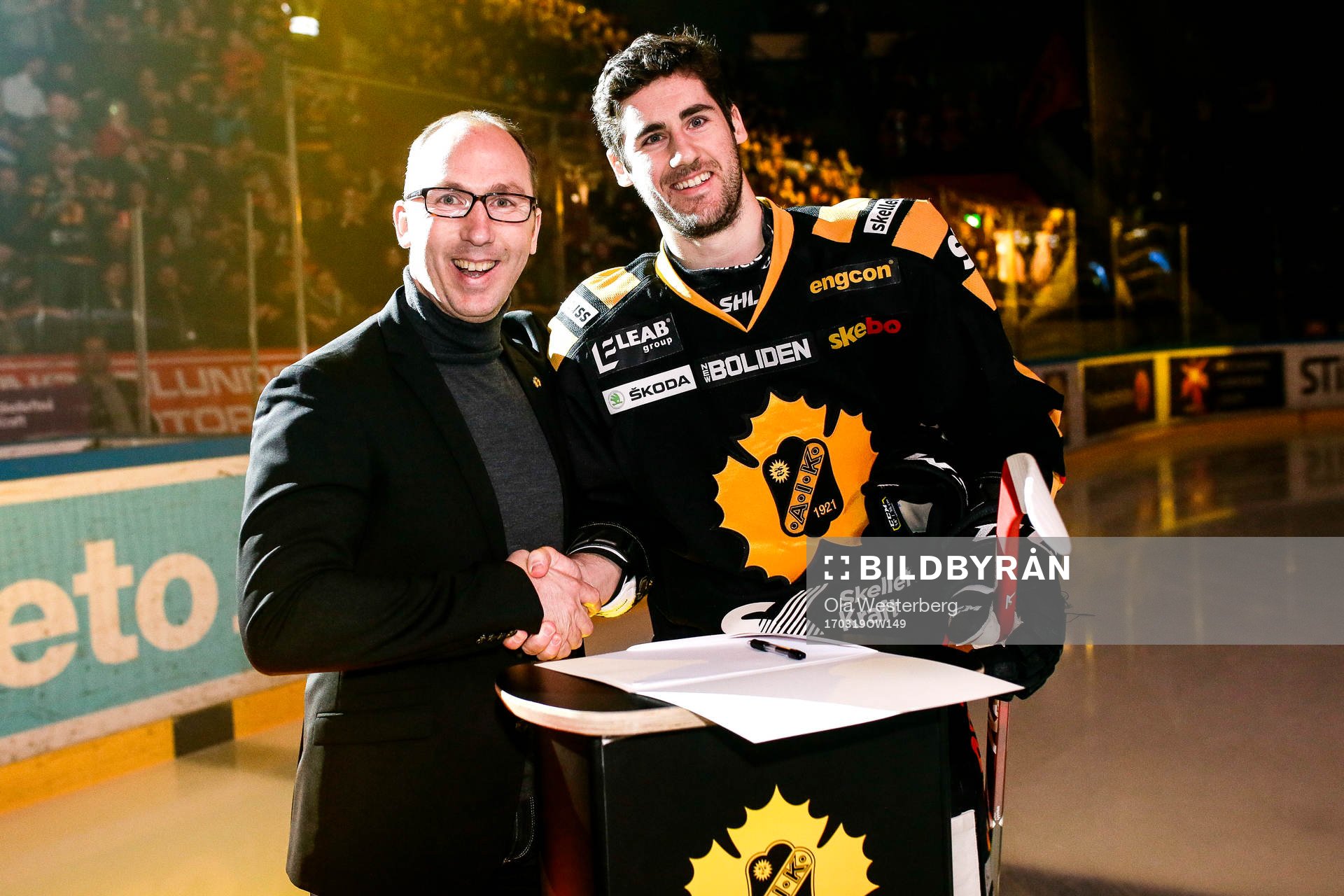 Skellefteås sportchef Mikael Lindgren och Bud Holloway