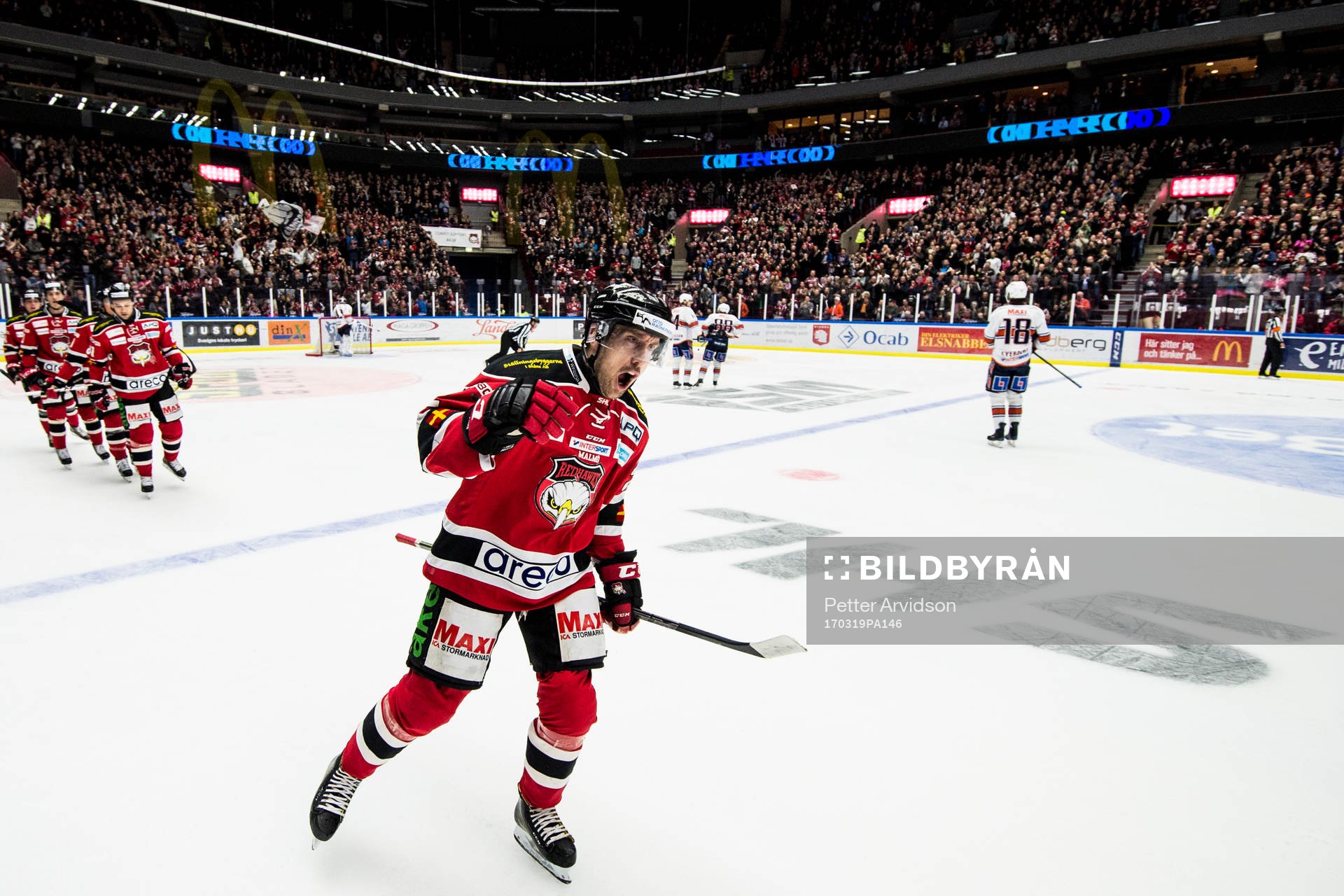 Malmö Redhawks Erik Andersson jublar