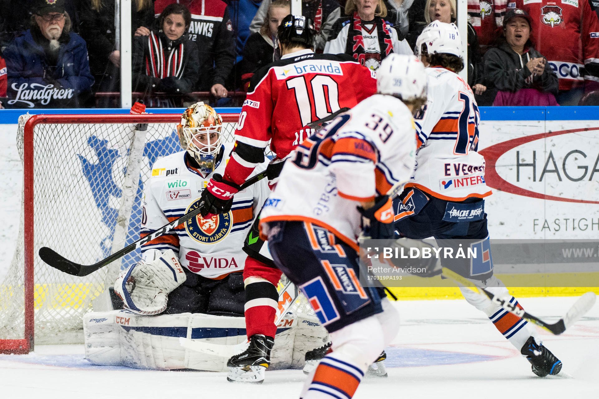 Malmö Redhawks Robin Alvarez oroar vid Växjös målvakt