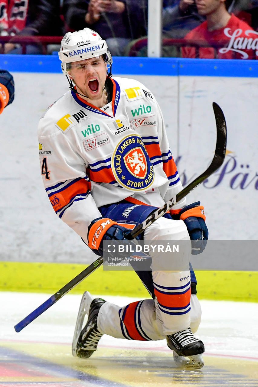 Växjös Emil Pettersson jublar