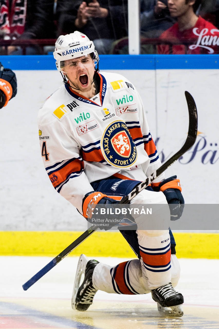 Växjös Emil Pettersson jublar