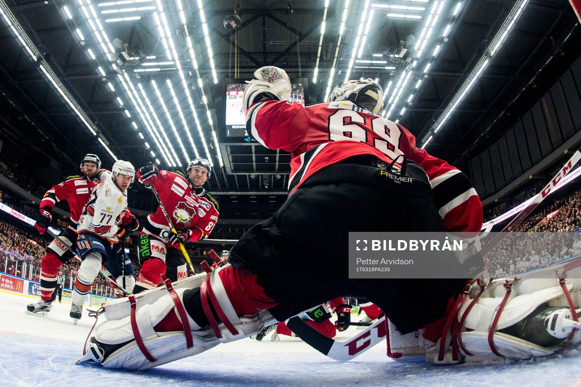 Växjös Pontus Netterberg oroar vid Malmö Redhawks Ilari